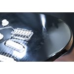 Godin Progression Black High Gloss avec Micros Fender Guitare Électrique avec Étui