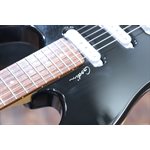 Godin Progression Black High Gloss avec Micros Fender Guitare Électrique avec Étui